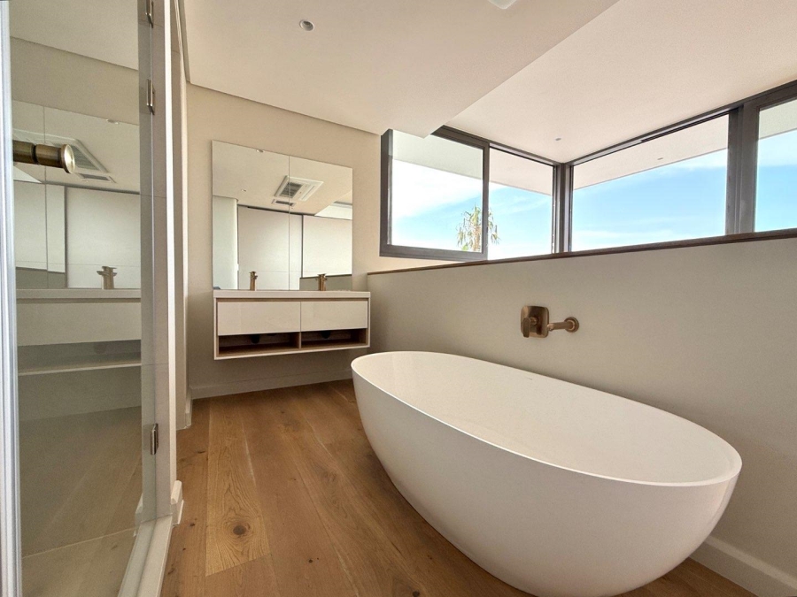 3 Bedroom Property for Sale in Fresnaye Western Cape